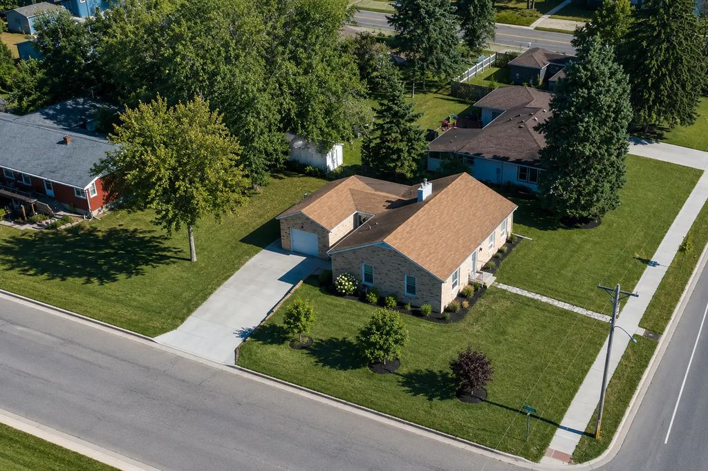 332 Willow Street E, Detroit Lakes