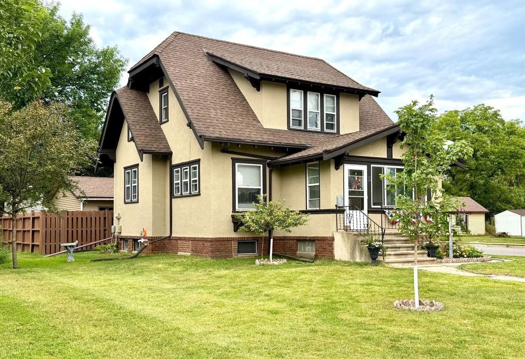 19 1st Avenue Ne, Fairfax
