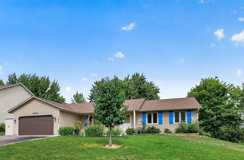 15849 Harwell Avenue, Apple Valley