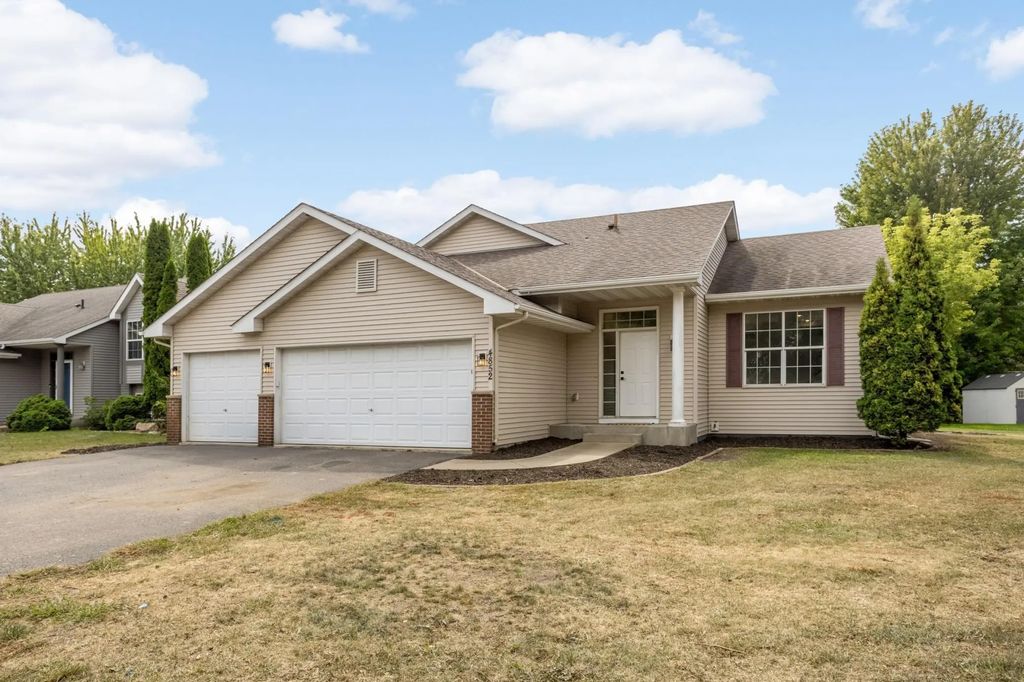 4852 187th Street W, Farmington