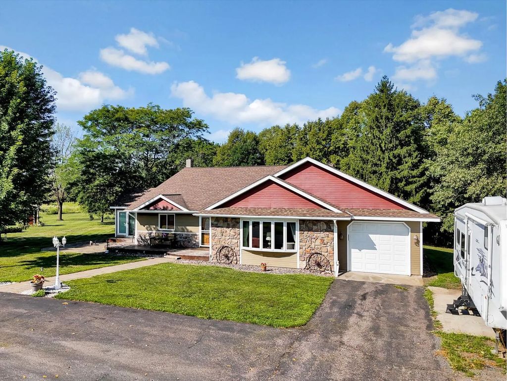 11187 Lindo Trail, Lindstrom