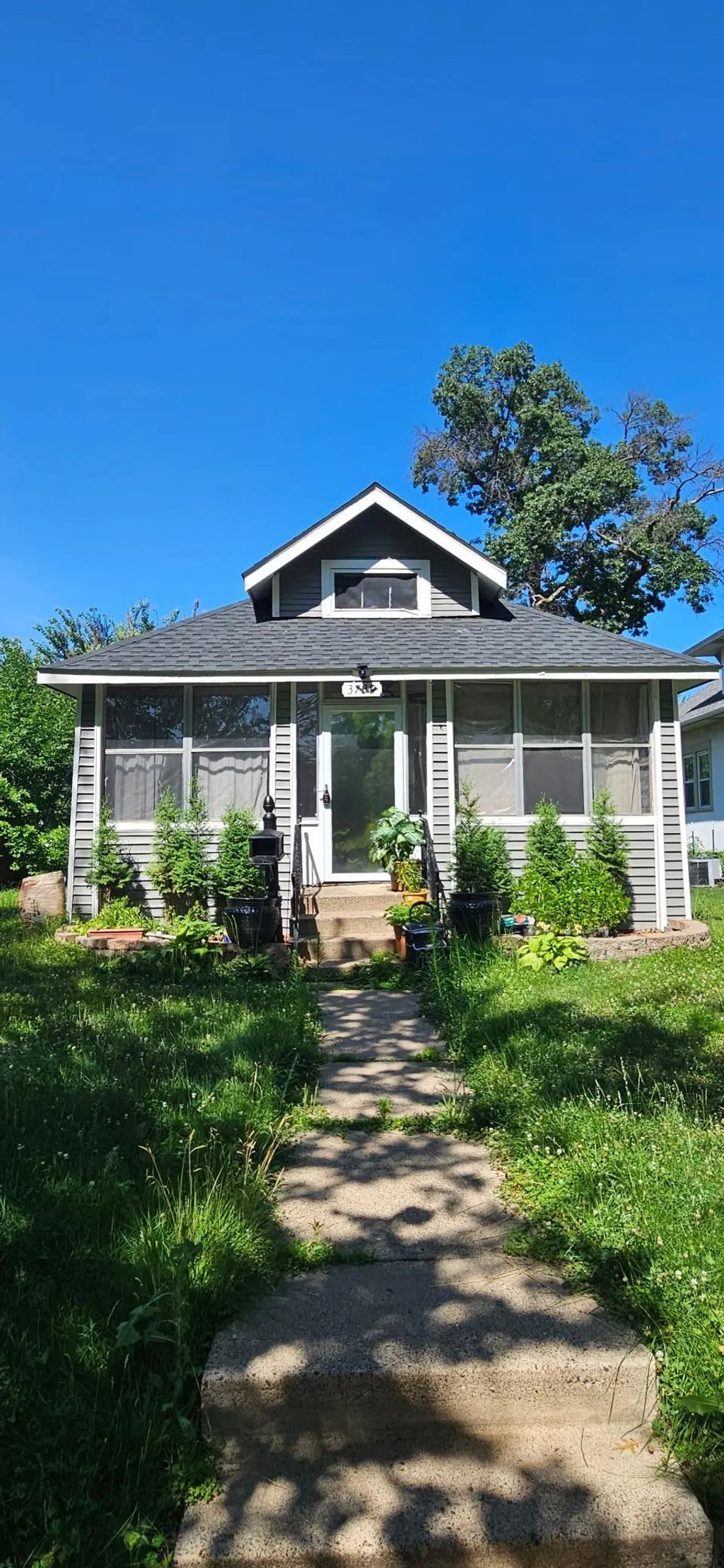 3739 Washburn Avenue N, Minneapolis