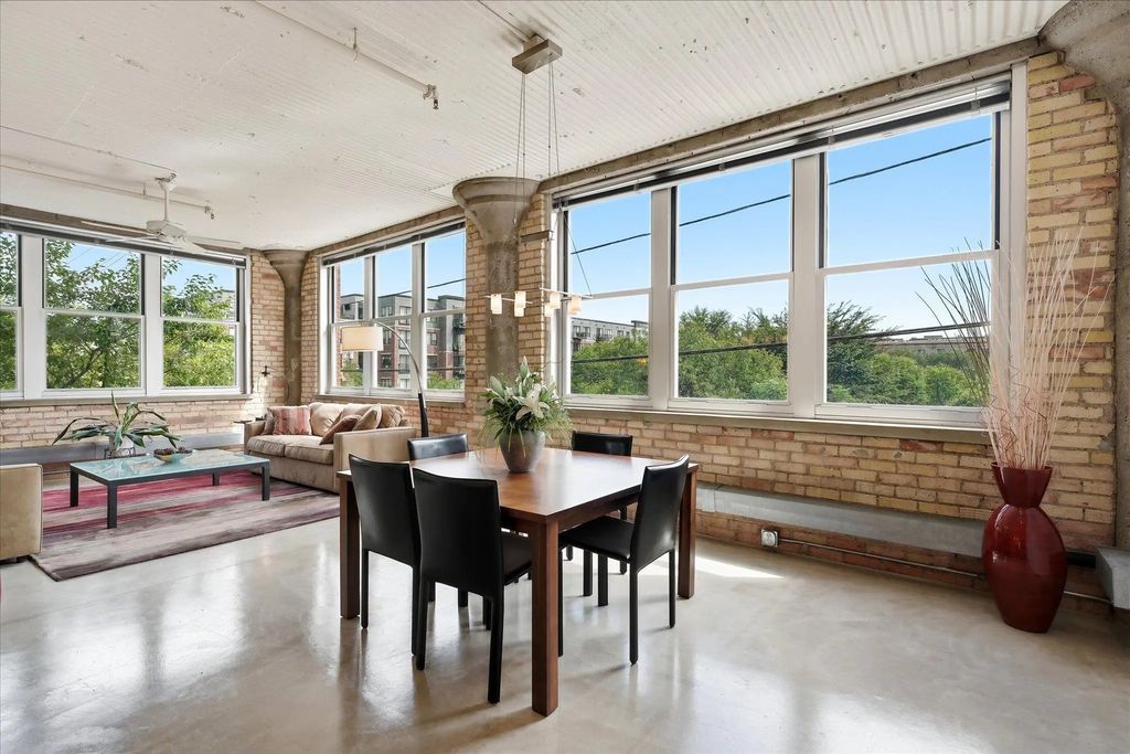 225 9th Street E 201, St Paul