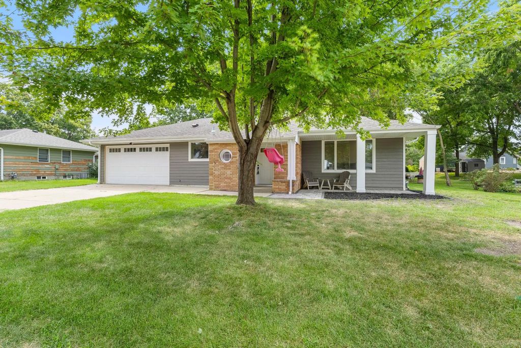 208 4th Street Sw, New Prague
