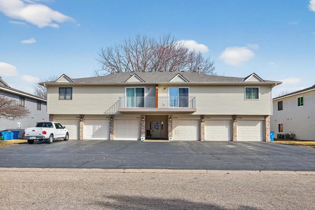 3306 Greenbrier Street 3306d, Vadnais Heights