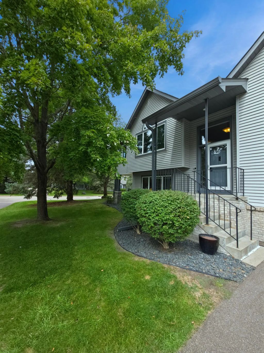 2552 Manitou Lane, White Bear Lake