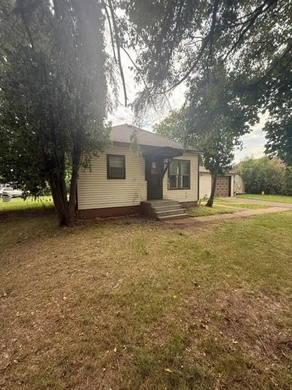 1106 Pine Street, Crosby