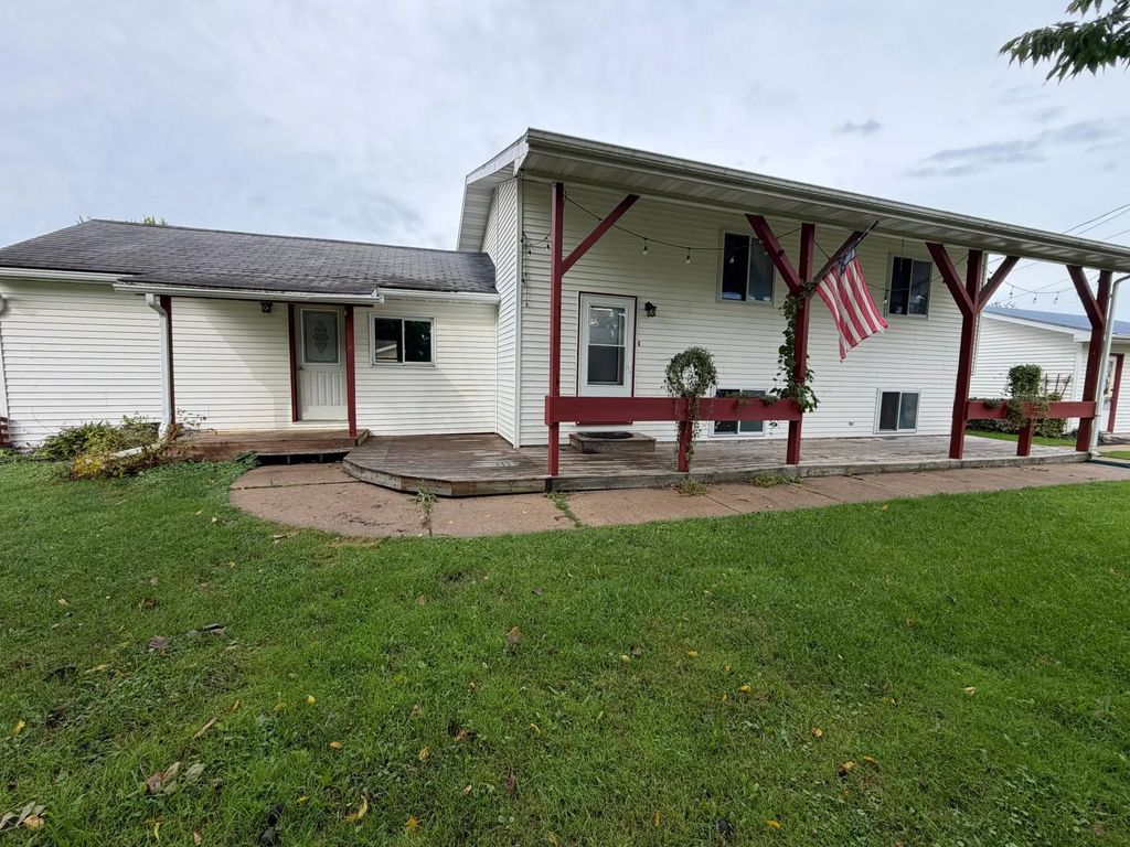 44798 E Goodrich Street, Rushford