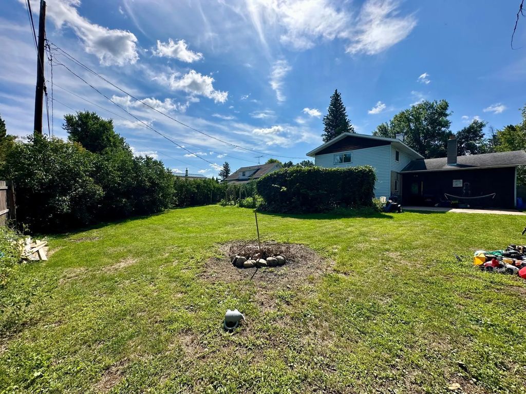 51 Aspen Lane, Babbitt
