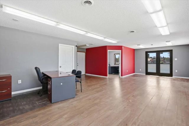 100 N Pine Street S, Mora