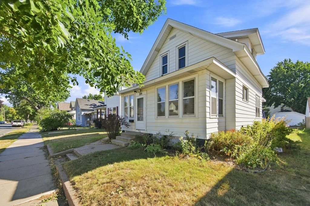 309 4th Avenue S, South Saint Paul