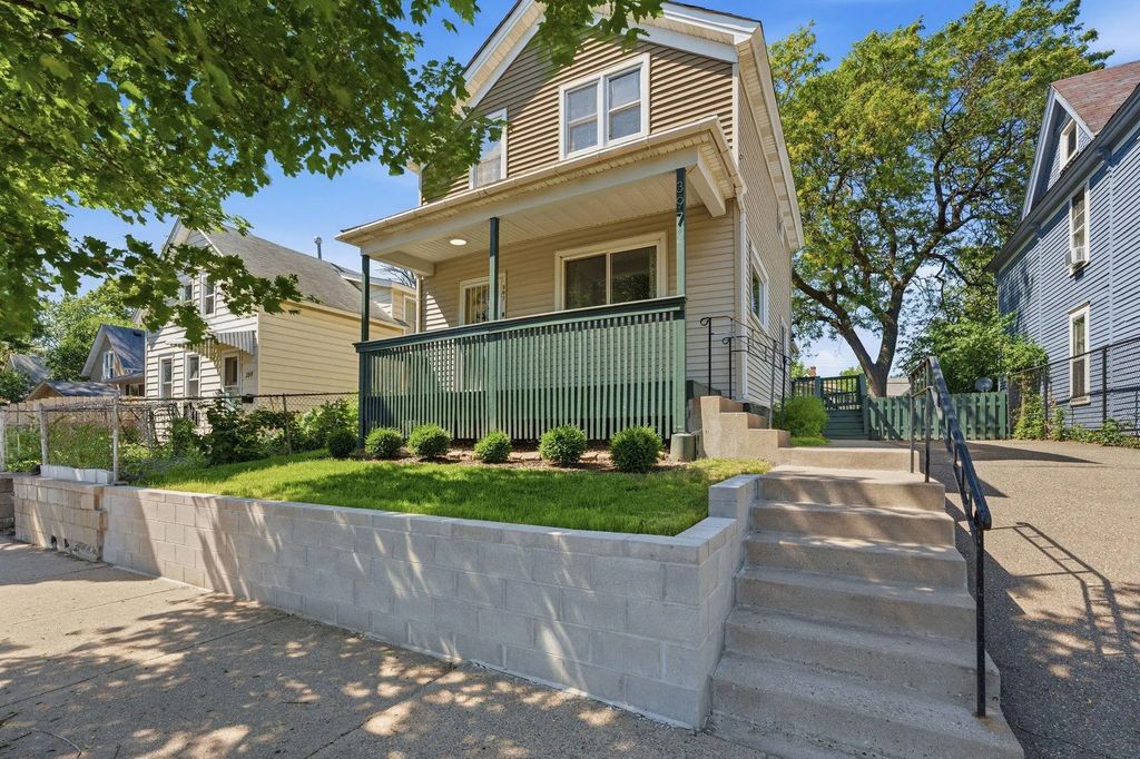 397 Thomas Avenue, Saint Paul