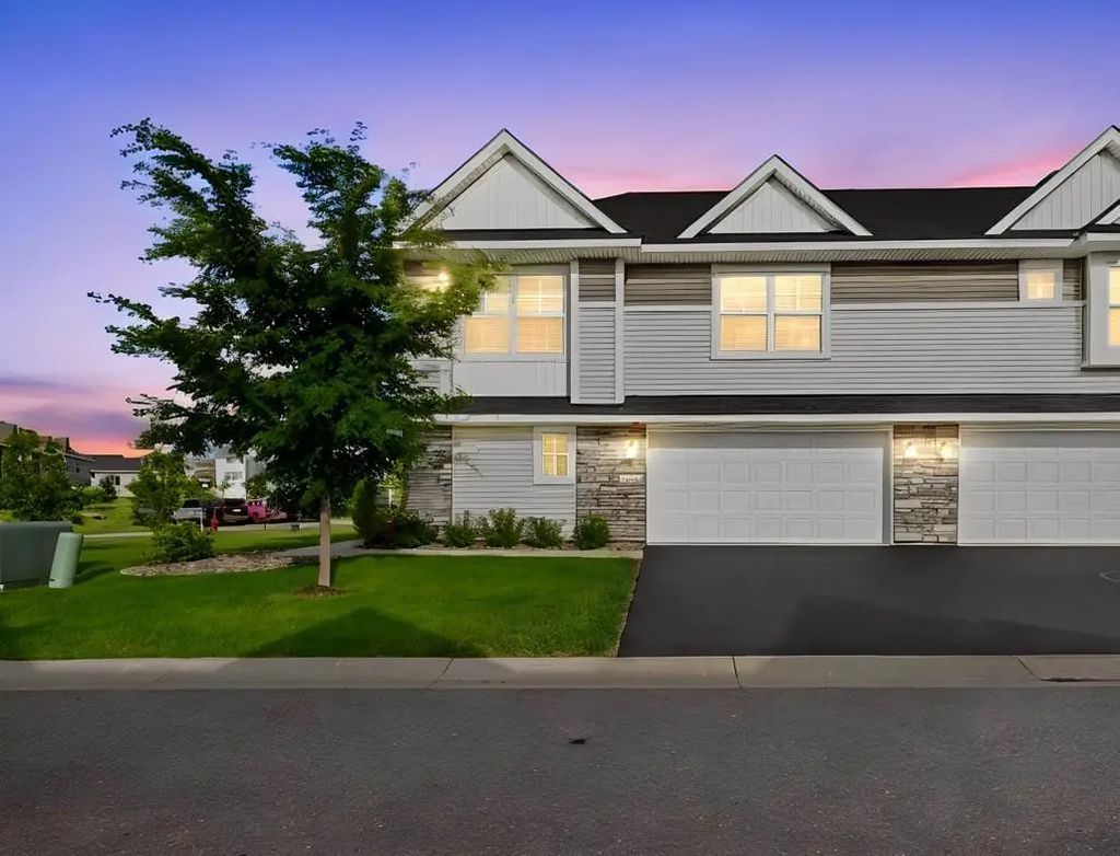 14300 Arctic Circle, Rosemount