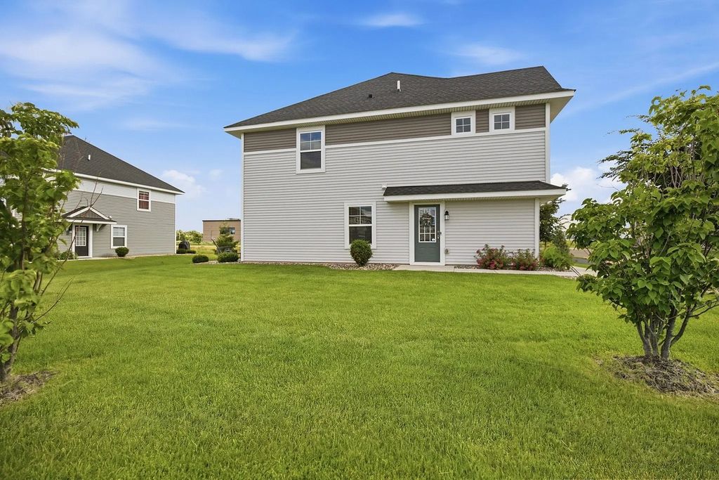 14300 Arctic Circle, Rosemount