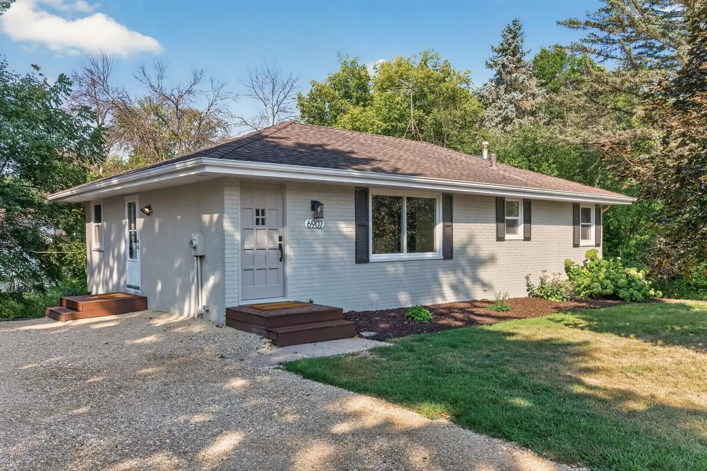 6907 Berkshire Lane N, Maple Grove