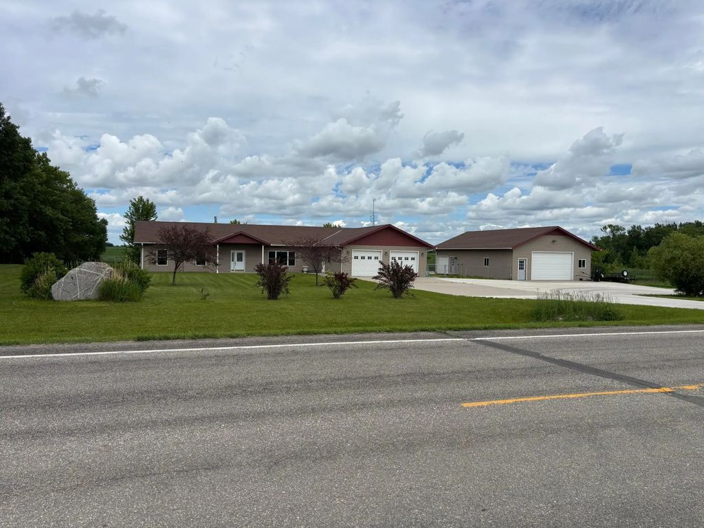 22768 28th Avenue N, Hawley