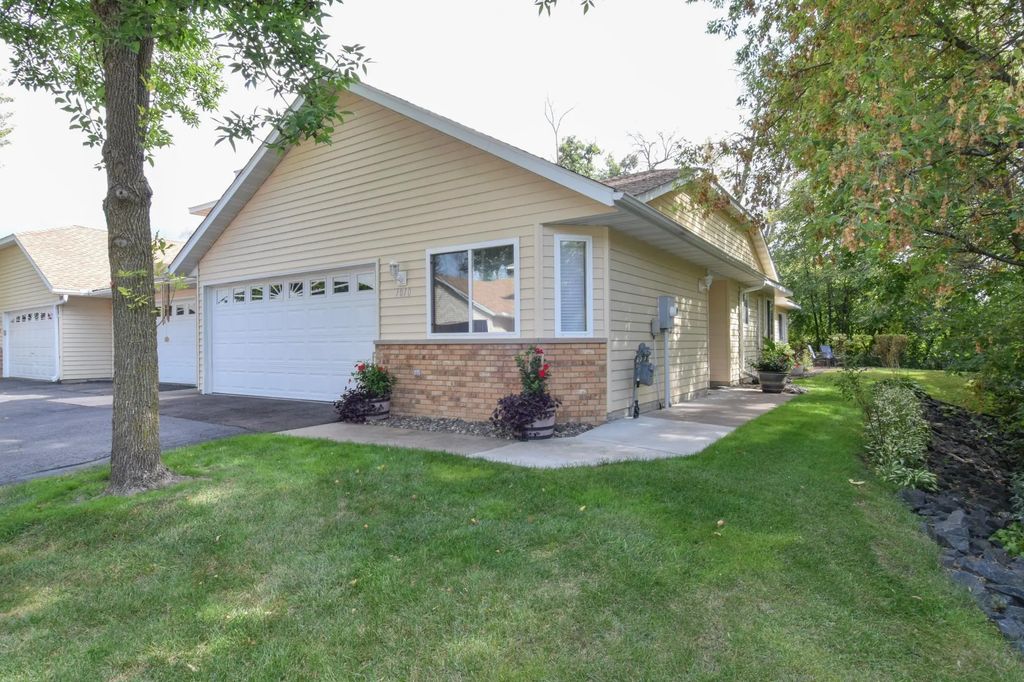 1010 18th Avenue Se, Forest Lake