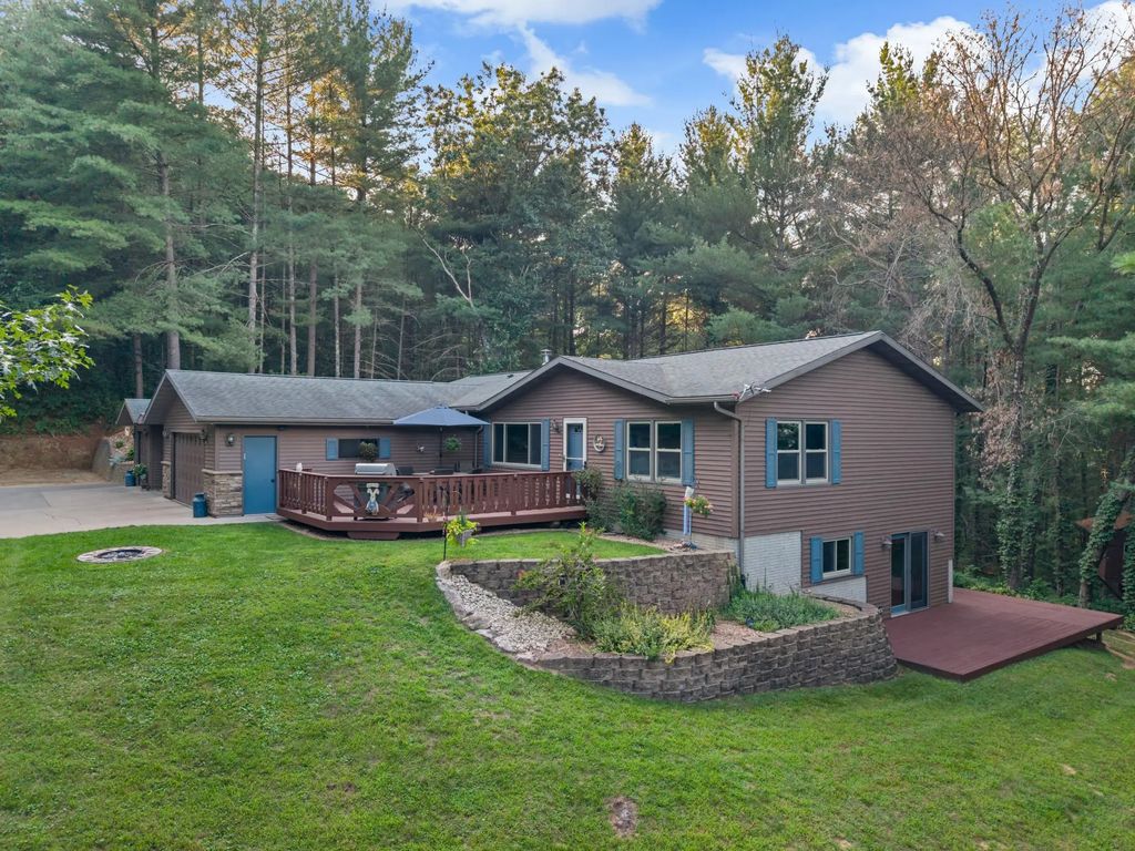 6124 Timber Oaks Road, Hokah