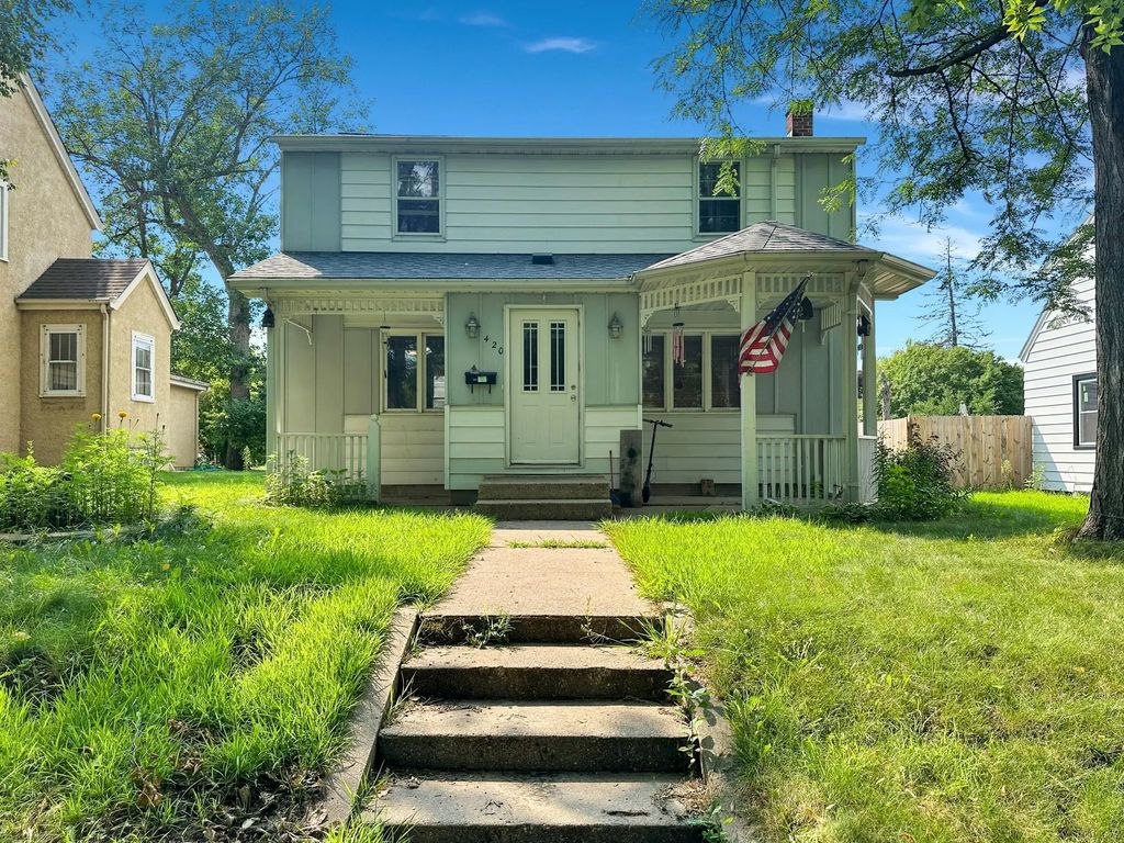 420 Highland Road, Willmar