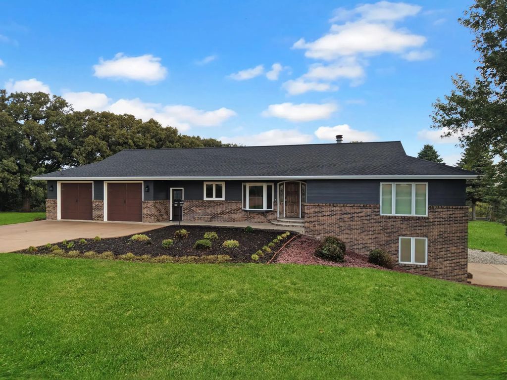 1852 State Highway 30, Currie