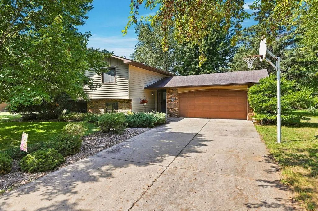 1535 29th Avenue N, St Cloud