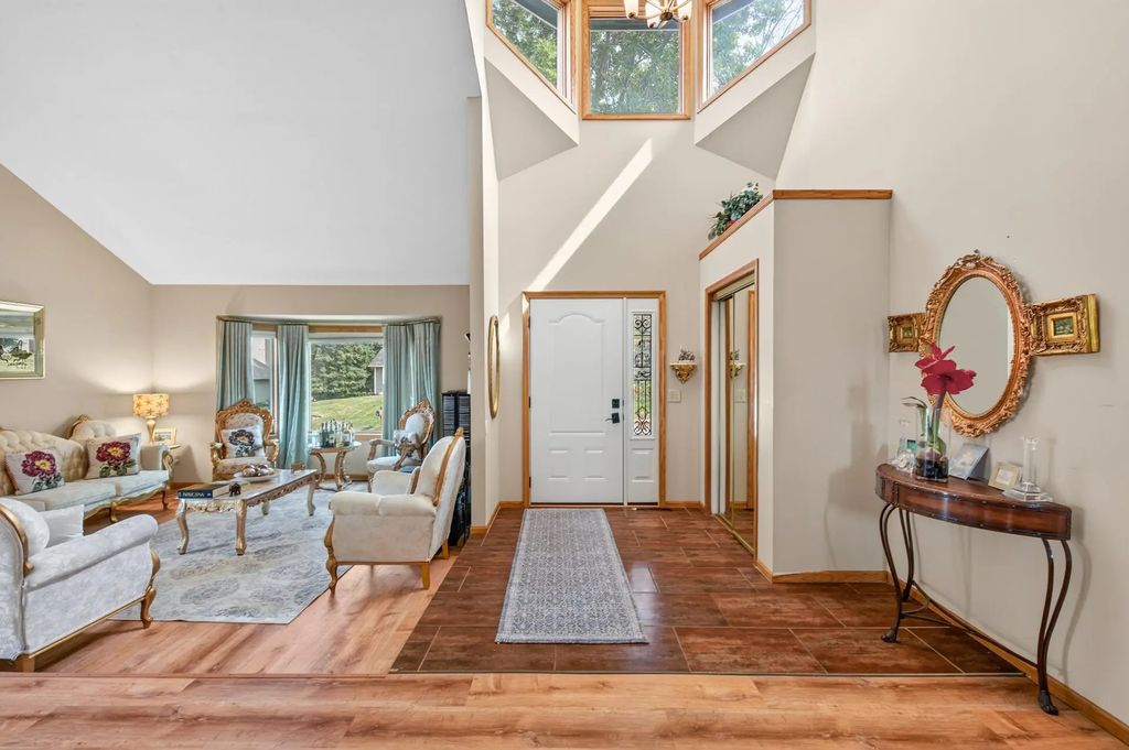 16609 Illinois Avenue, Lakeville