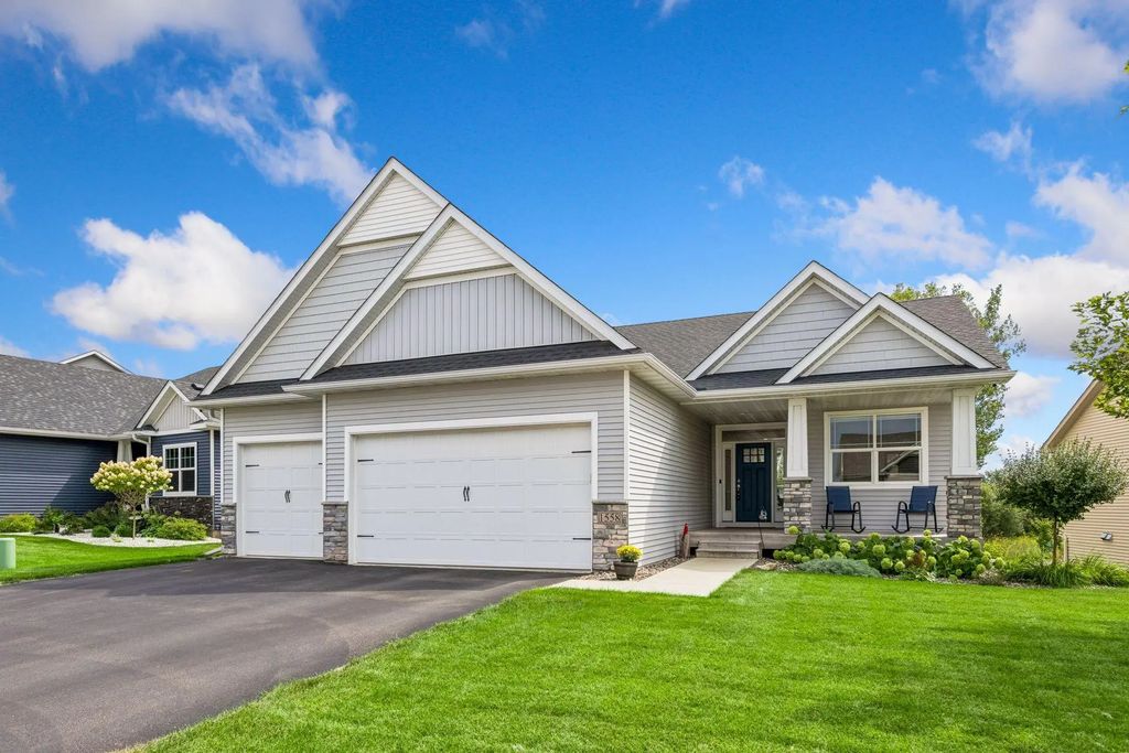 1558 Spruce Street, Farmington