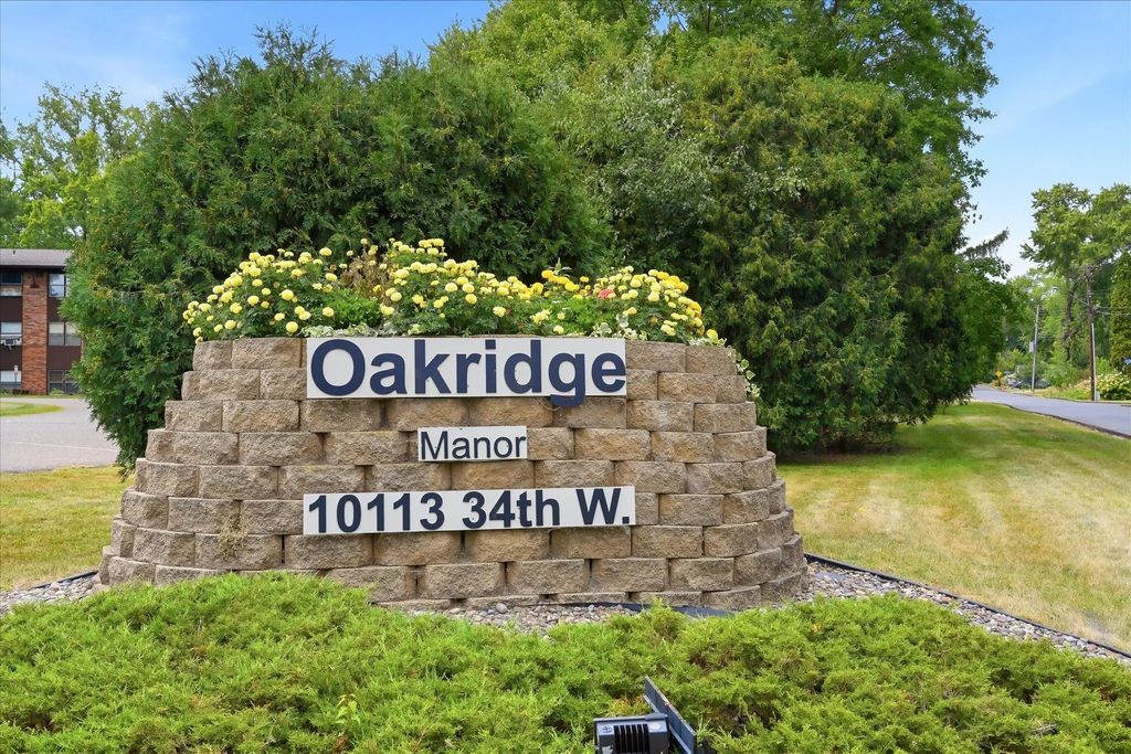 10113 W 34th Street 216, Minnetonka