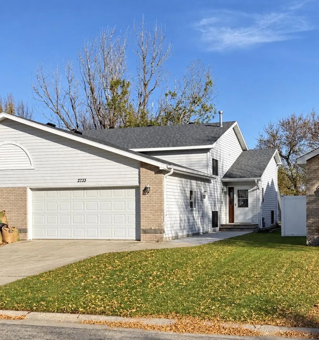 2733 26th Street Circle S, Moorhead