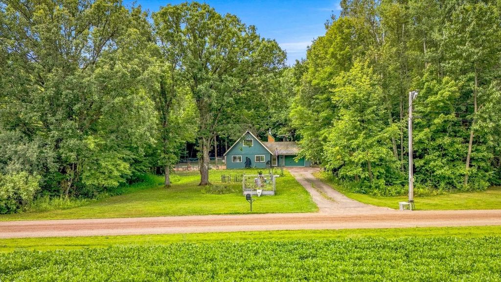 2097 153rd Avenue, Mora