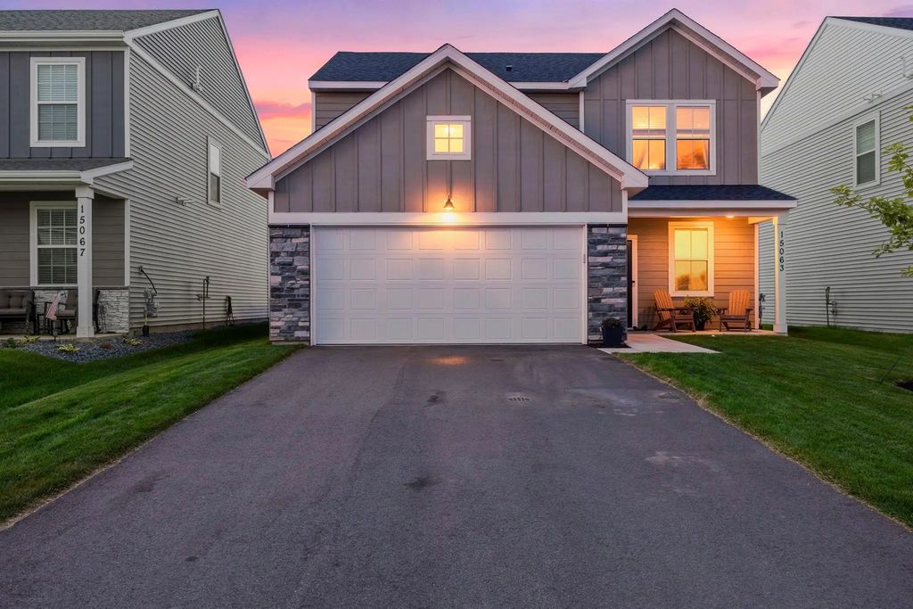 15063 Athgoe Drive, Rosemount