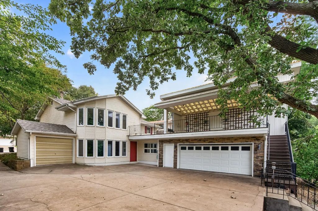 2200 Mounds Avenue, New Brighton