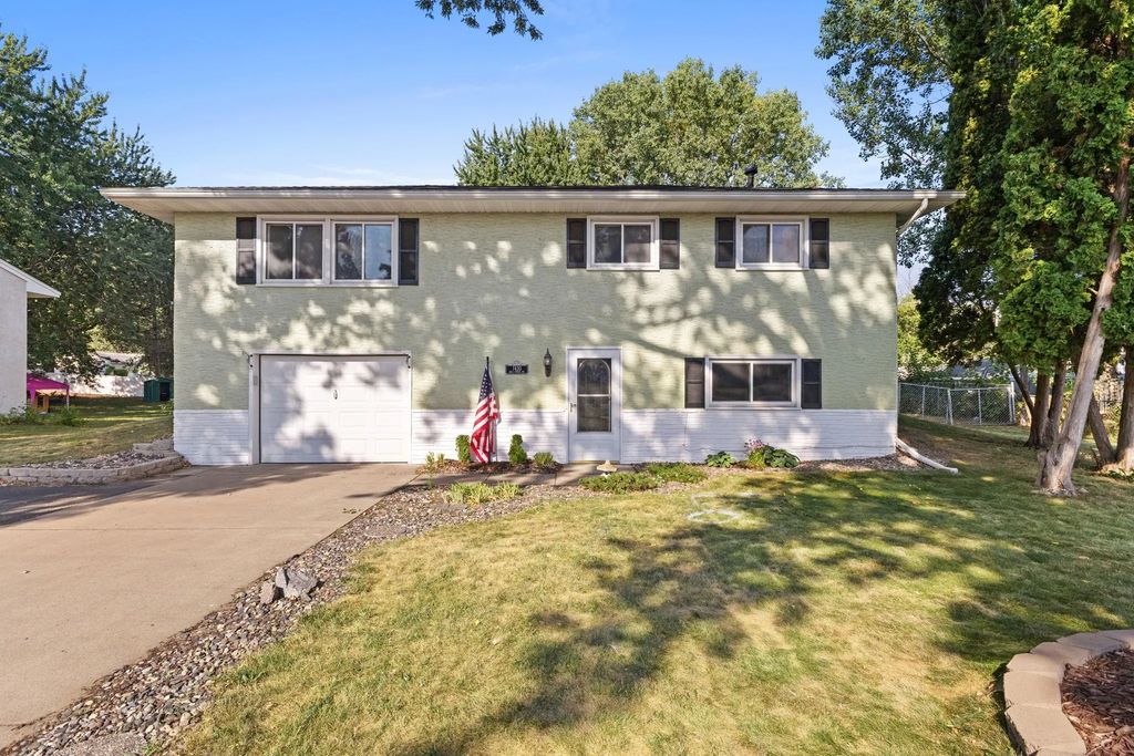 7430 Able Street Ne, Fridley