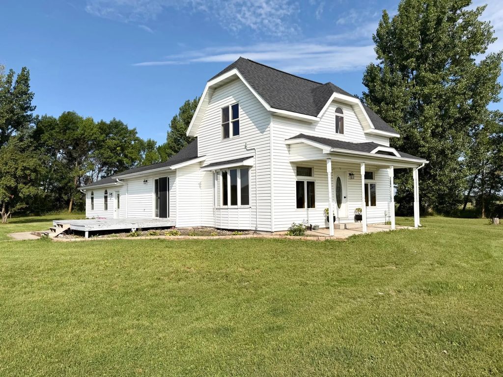 28707 350th Avenue, Roseau