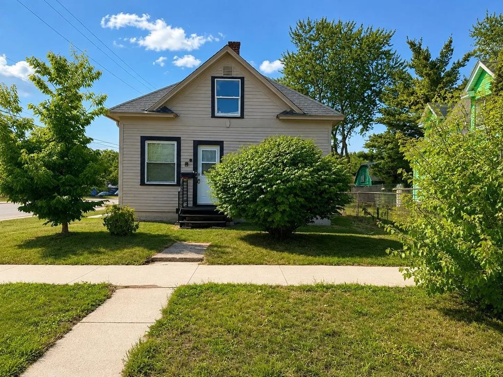 303 20th Avenue N, Saint Cloud