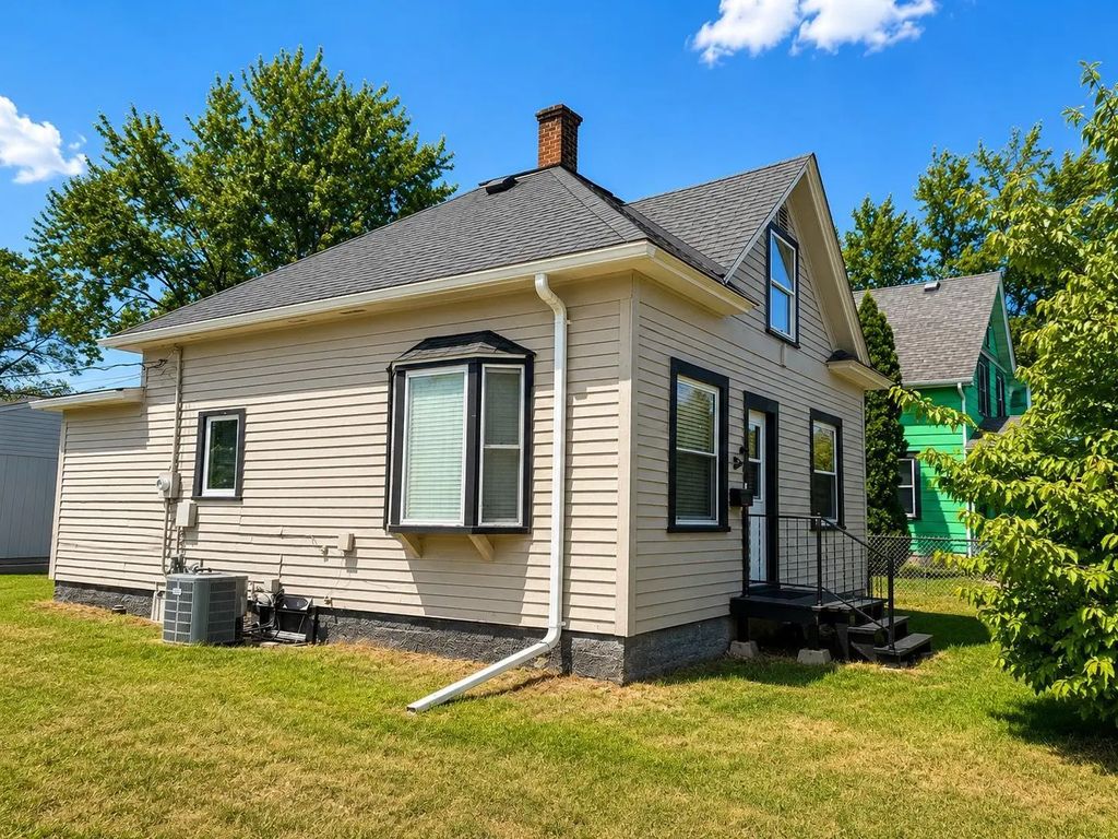 303 20th Avenue N, Saint Cloud
