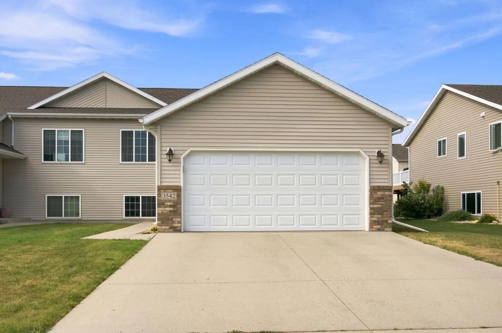 3542 23rd Avenue S, Moorhead