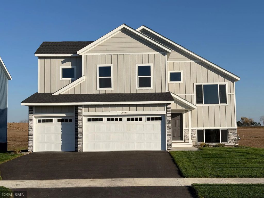 10832 165th Avenue Nw, Elk River