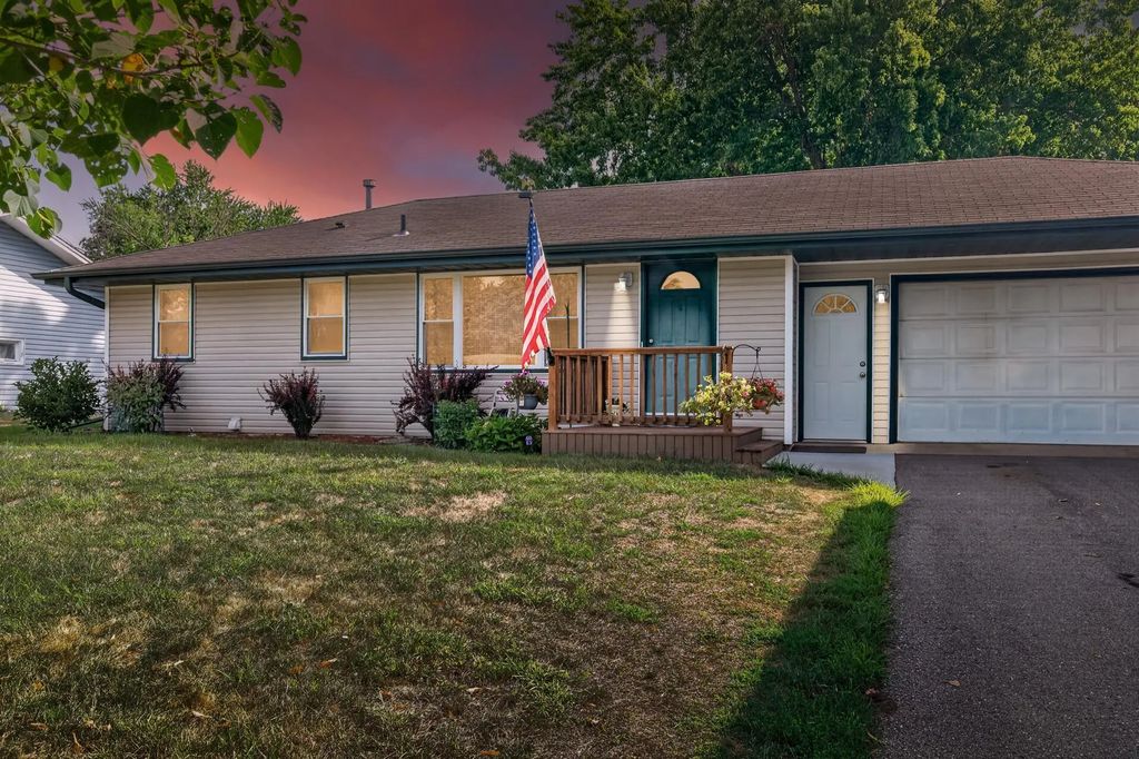 8631 Imperial Avenue S, Cottage Grove