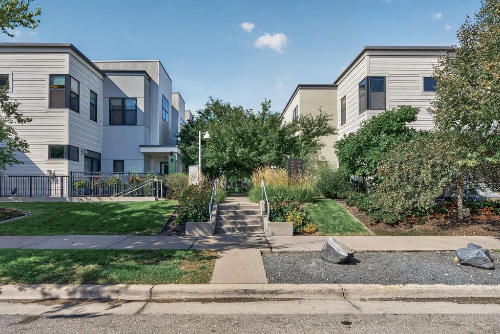 2818 Aldrich Avenue S 103, Minneapolis