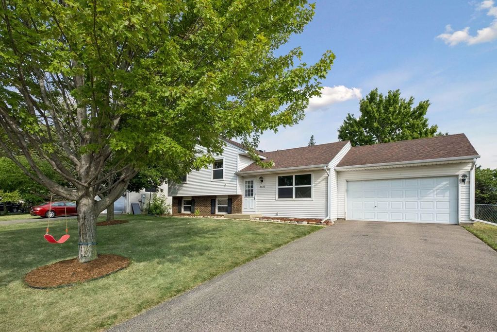 3583 155th Street W, Rosemount