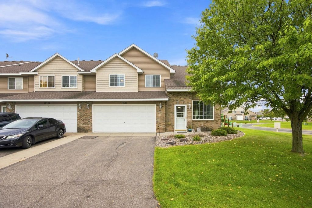 17530 Gillette Way 7052, Lakeville