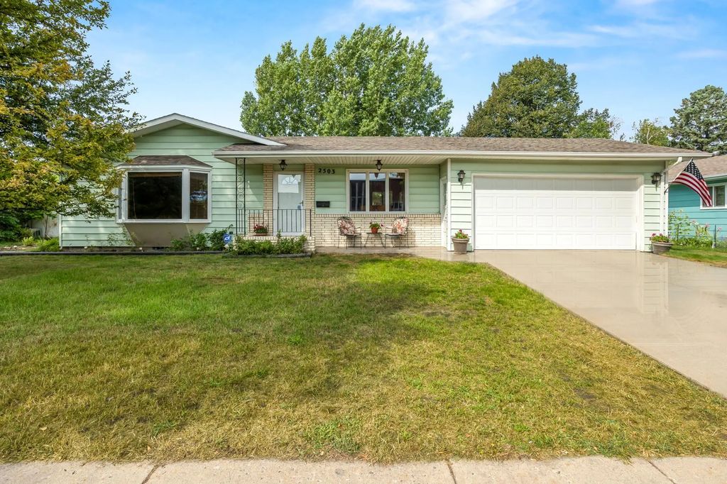 2503 14th Street S, Moorhead
