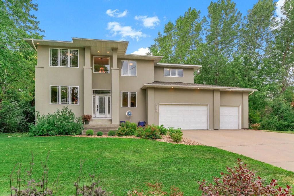 10329 N Noble Avenue N, Brooklyn Park
