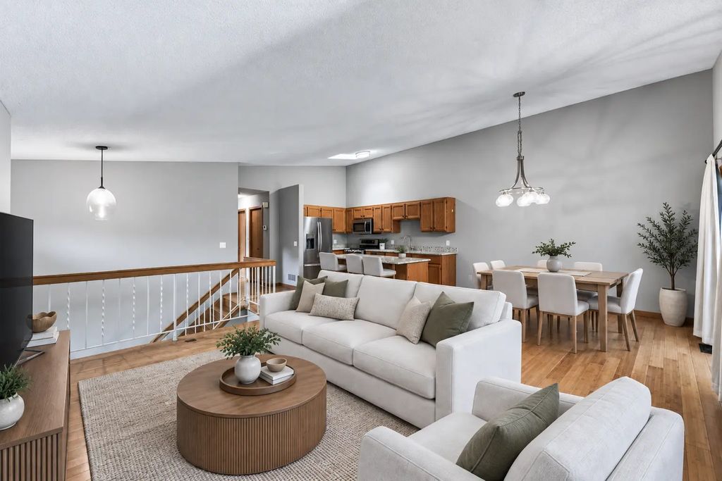 6865 Romeo Road, Woodbury