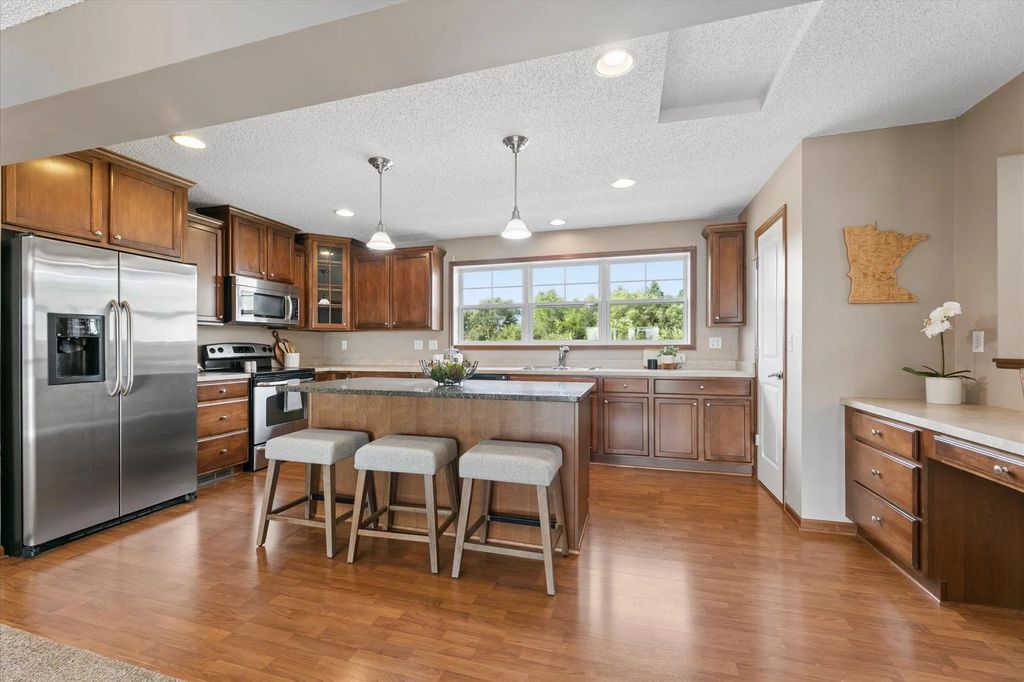 5013 Ross Lane, Rockford
