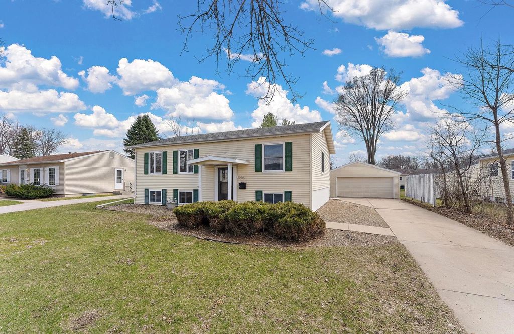 1866 38th Street Nw, Rochester