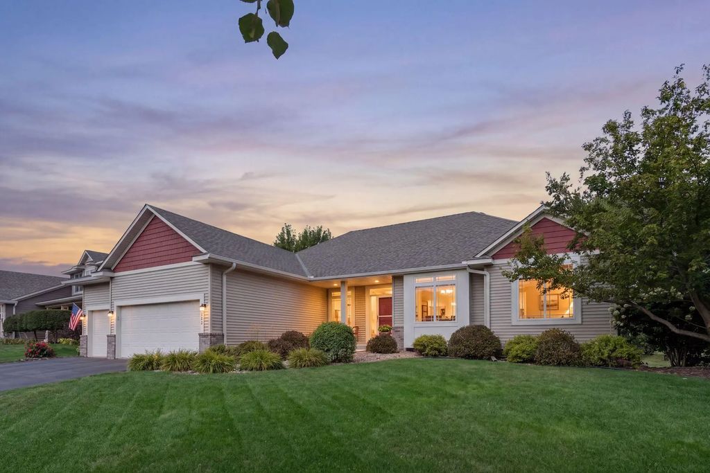 1542 Sparrow Road, Waconia