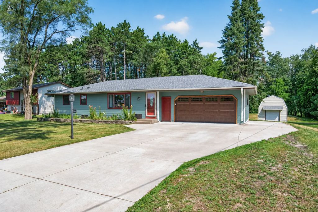 2051 Deerwood Lane Ne, East Bethel