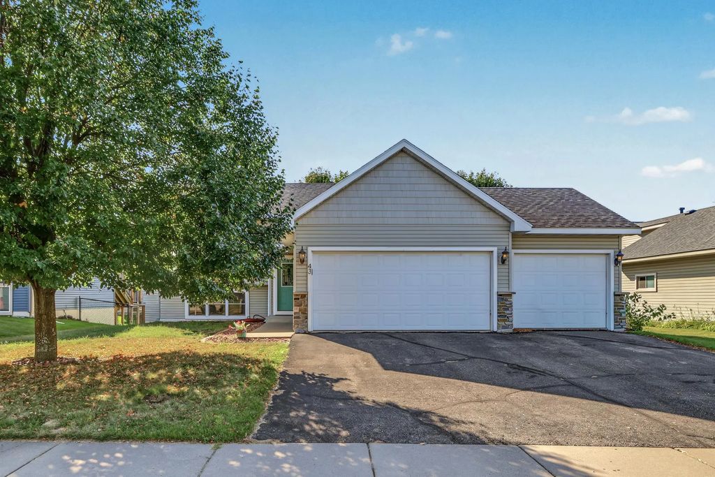 43 Nicholas Way, Hudson